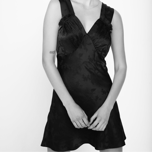 Realisation Par Roxy Silk Mini Dress Black Dragon - Picture 9 of 9